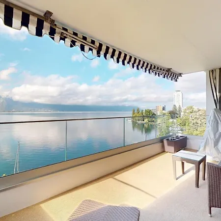 Lakefront With Exceptional View Territet